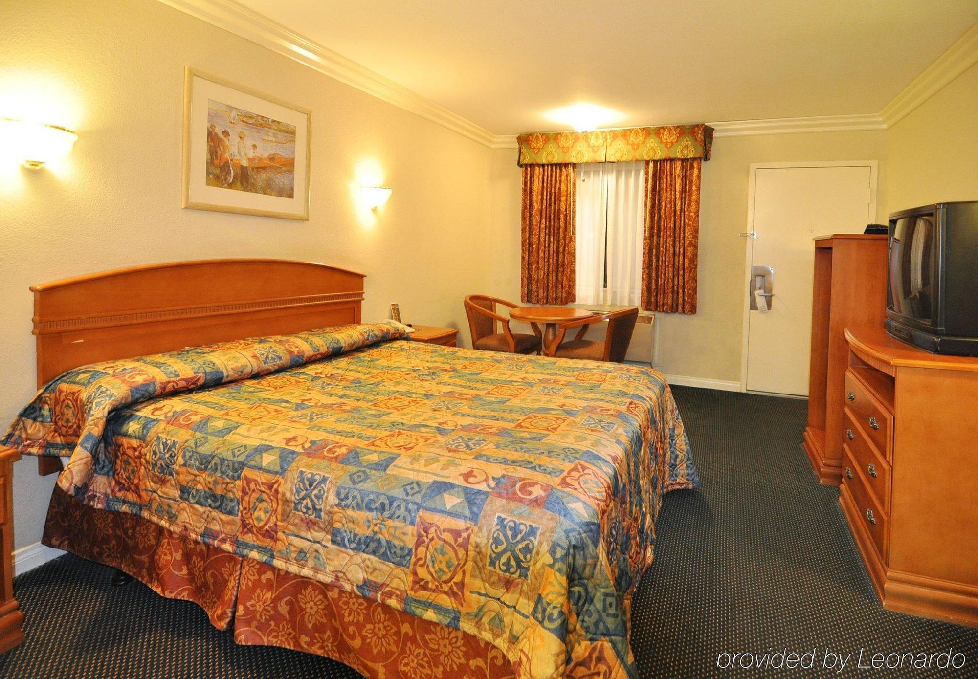 Orange Tustin Inn In Ориндж Стая снимка