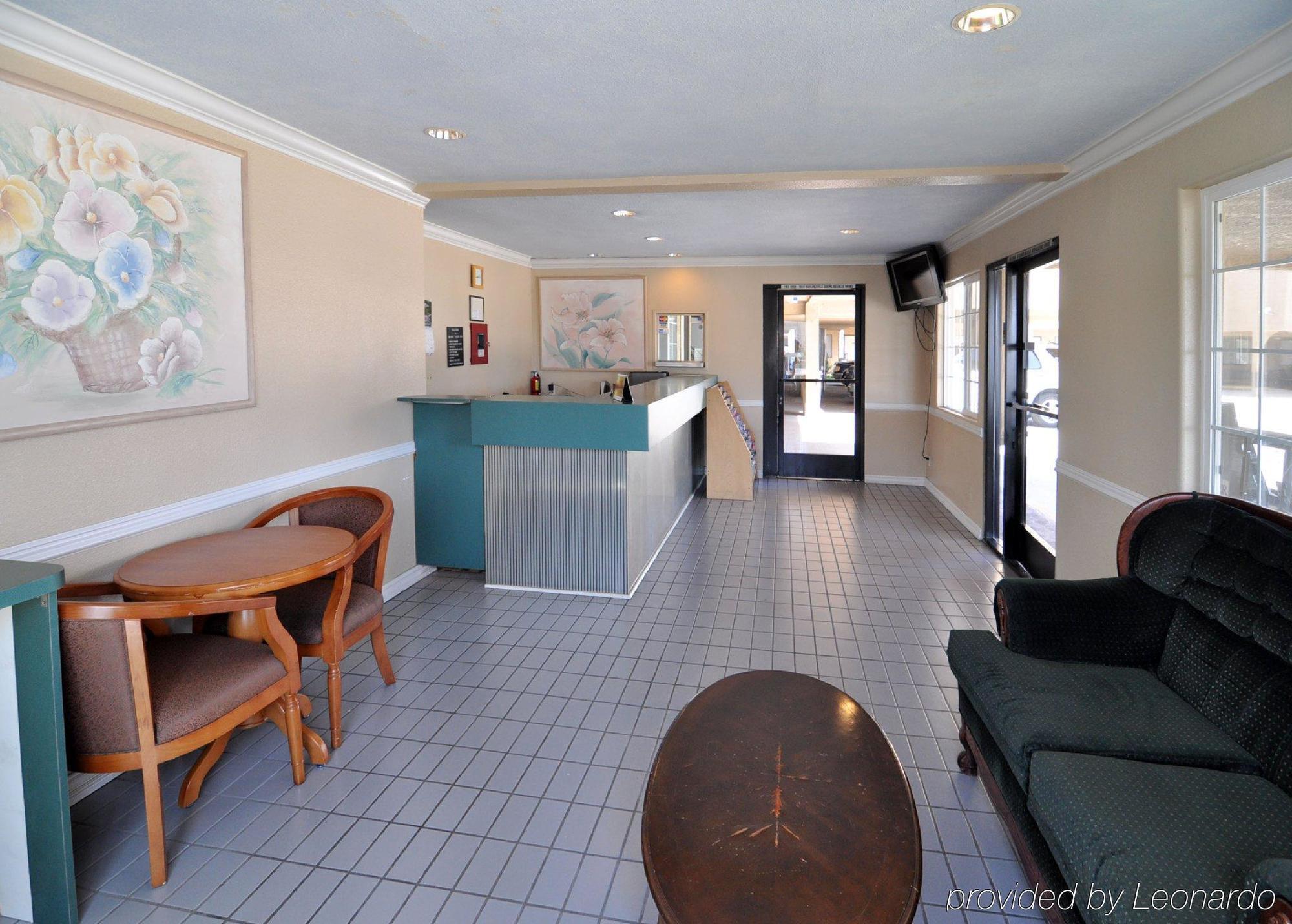 Orange Tustin Inn In Ориндж Интериор снимка